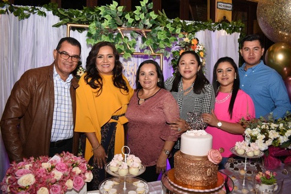 Carlos Lara, Melania de Palada, Isabel Lara, Rudy Garmendia, Norma y Wilmer Molina