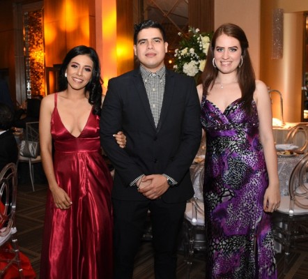 Danna López, Kevin Sánchez y Dafhne Izaguirre