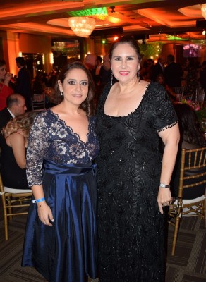 Diana Ghawi y Alexandra Lockmer.