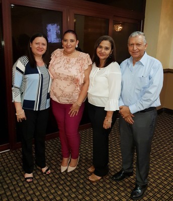 Iris Donaire, Patricia Sambrano, Belinda Cruz y Faustino Cerrato