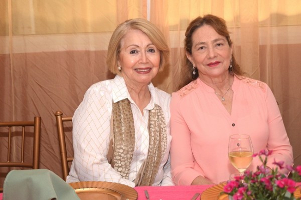 Irma Zepeda y Carmen de Mena