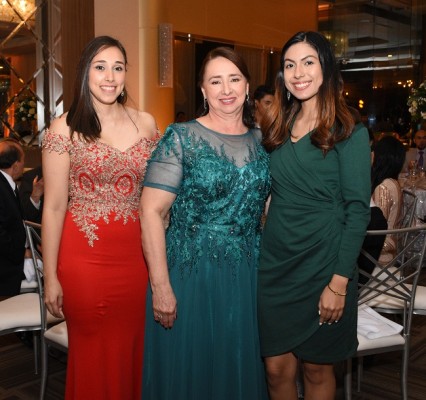 Katherine Pineda, Reina de Pineda y Andrea Blen