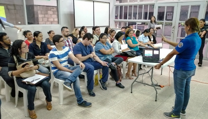 Imparten curso gratuito de lenguaje de señas en San Pedro Sula