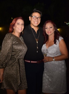 Liza Amaya, Chester Gómez y Ana Mercedes