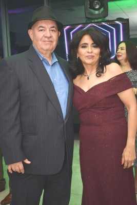 Mario Frech y María Teresa Mejía.