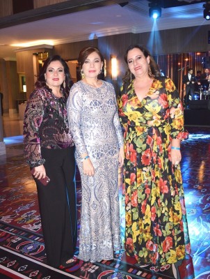 Mayela Anino, Maribel de Hernández y Nancy Izcoa.