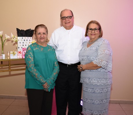 Ondina Figueroa, Víctor Hedman y Xiomara de Hedman