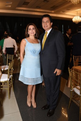 Sandra y Mario Canahuati