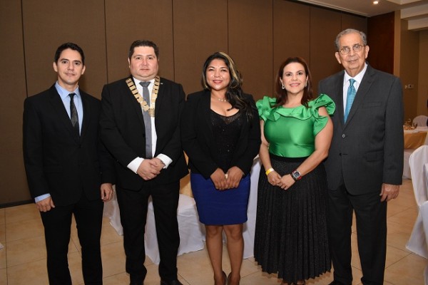 Walter Hernández, Mario Padilla, Delcy Maradiaga, Vanessa Reyes y Francisco Saybe