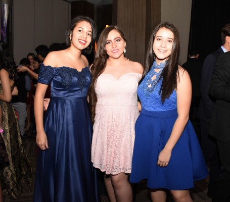 Ana Raudales, Daniela Altamirano y Paola Solis