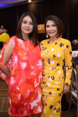 Cinthia Hidalgo y Claudia Rosenthal.