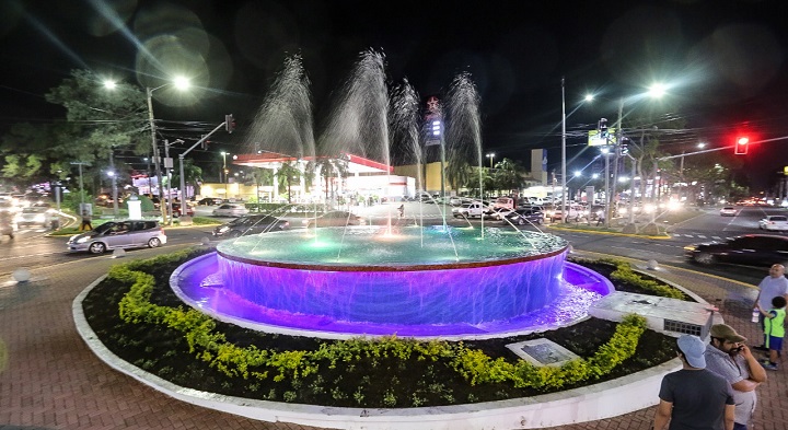 Concluida remodelación de la Fuente Luminosa en avenida circunvalación de San Pedro Sula