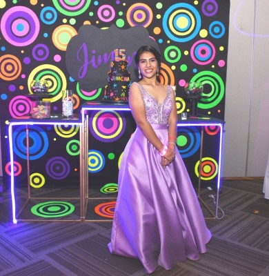 La encantadora Jimena Fernández Brito estelarizó su grandiosa fiesta de 15 años y lució ¡más que linda!