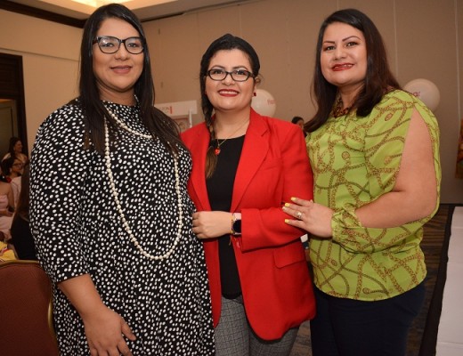 Lorna Reyes, Erika Hernández e Irma Amaya.