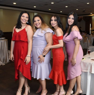 Nathaly Chávez, Krista Castillo, Grethel Silva y Daniella Ávila