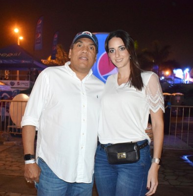 Onías y Andrea de Peralta en la cuarta edición del Festival Noche del Sabor