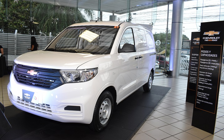Chevrolet presenta el nuevo N400 panel y microbús, el trasporte aliado ...