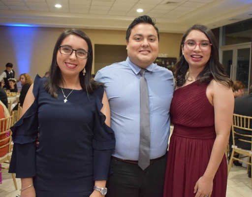 Xinia Rivera, Carlos Dubón y Diana Bonilla