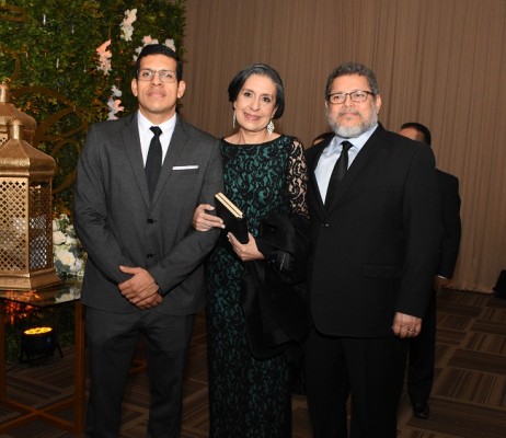 Manuel Zepeda Jr, Fátima Duarte y Manuel Zepeda