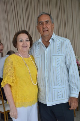 Maria Elena y Emin Abufele