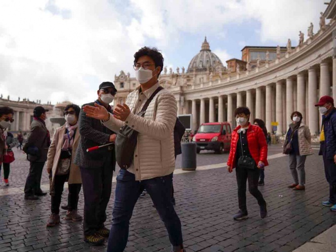 El Vaticano confirma su primer caso de coronavirus y cierra por precaución algunas oficinas