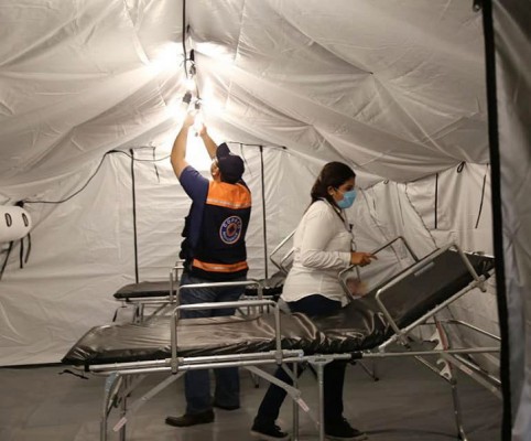 Instalan hospital móvil en Villanueva, Cortés para atender pacientes con COVID-19