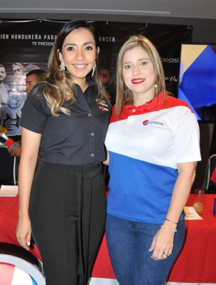 Melissa Villegas con Mariela Villela