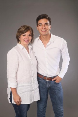 Kattia Alvarado y su hijo sergio