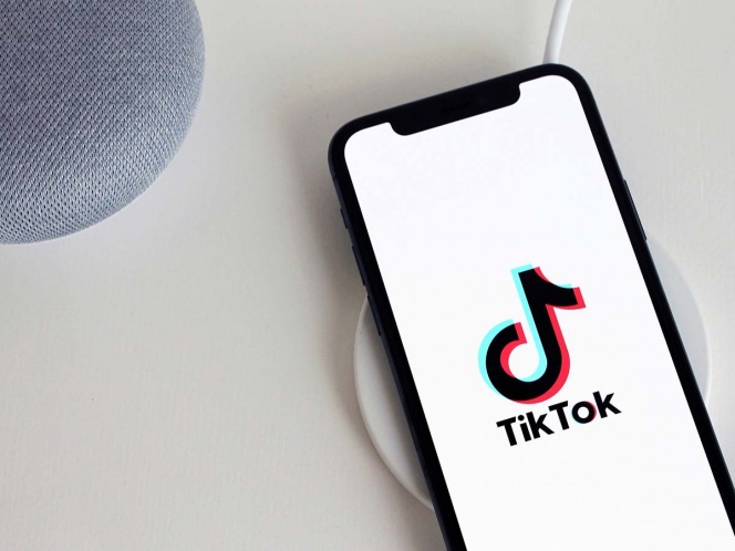 Acusan a TikTok de violar protección de datos infantiles