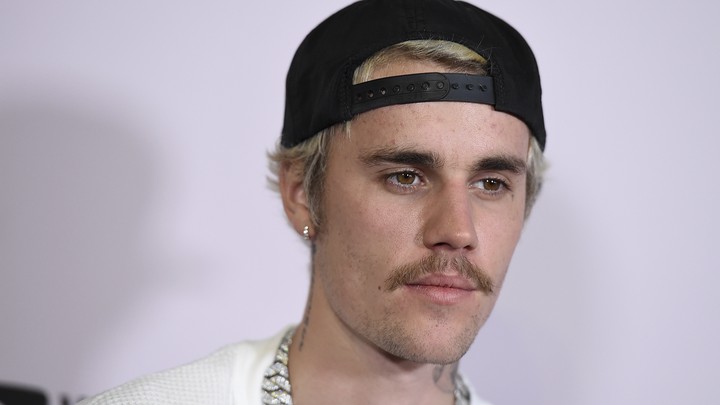 Justin Bieber se compró lujoso autobús de más 1,5 millones de dólares para sus giras