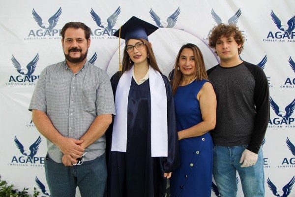 Christian Sorto, Astrid Sorto, Maria del Carmen Portillo y Christian Johann Sorto