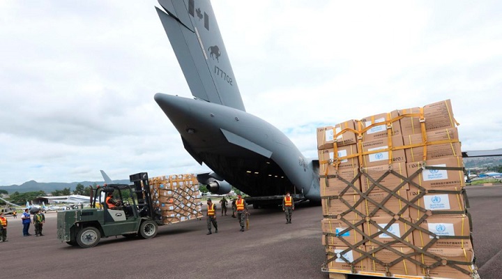 Llega avión de la Fuerza Aérea canadiense con 10 toneladas de equipo de bioseguridad