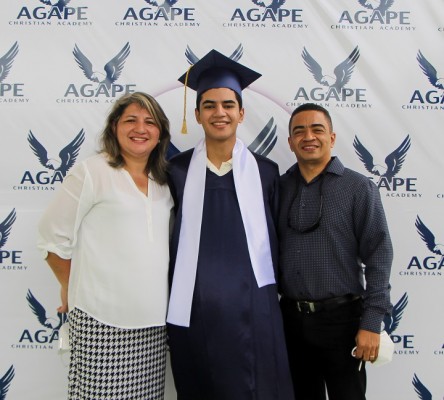 Norma Ondina Figueroa, Esdras Argote, Henry Argote