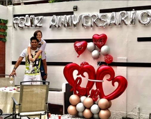 Tita Torres y Carlo Costly en su primer aniversario de casados