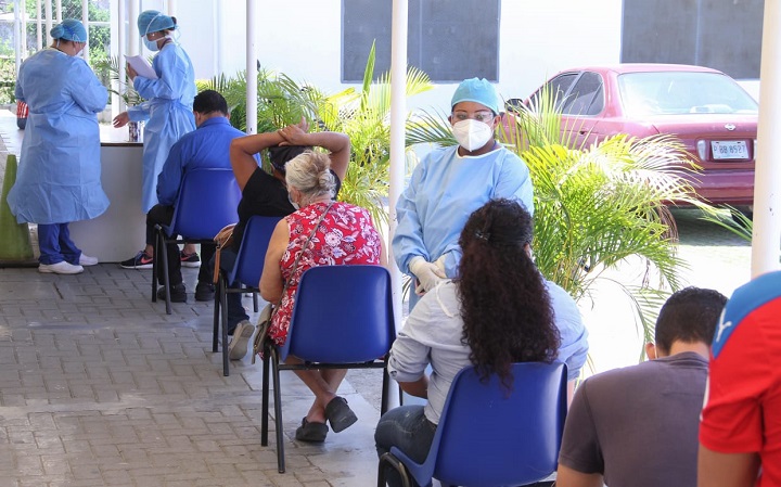 Instan a sampedranos acudir a centros médicos municipales, ante cualquier síntoma de la COVID-19