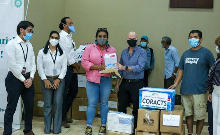 CCIC entrega insumos de bioseguridad a comerciantes informales de San Pedro Sula