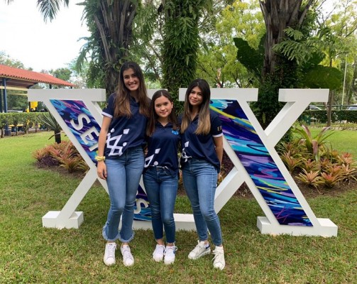 Seniors 2020 le dicen adiós a Escuela Internacional Sampedrana