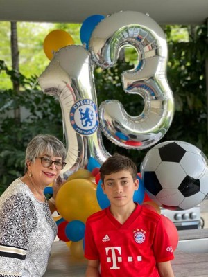 Llega los 13 Vittorio, Feliz cumpleaños... Muy orgullosa de su nieto Linda Coello
