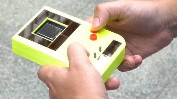 Crean un Game Boy que no necesita baterías