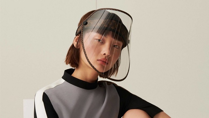 Louis Vuitton lanza protectores faciales de lujo como parte de la colección 2021
