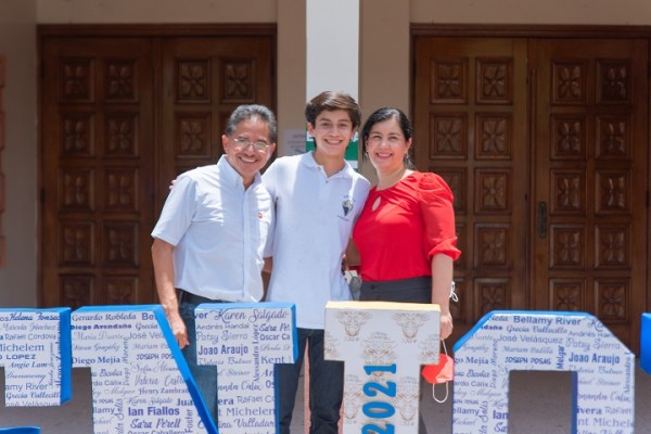 Misa de Acción de Gracias en honor a la Generación 2021 de la Seran School 