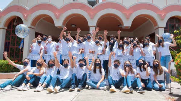 Misa de Acción de Gracias en honor a la Generación 2021 de la Seran School 