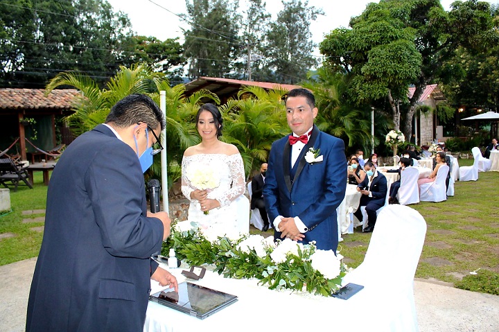 Orfa Blanco y Jorge Zavala se dan el “sí, quiero” en una boda inolvidable