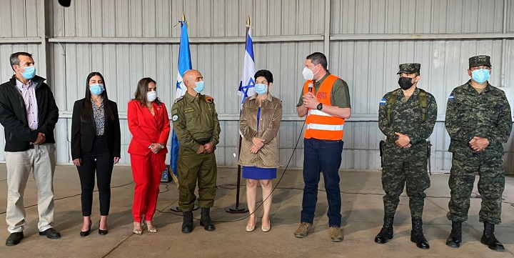 Llega al país equipo israelí de socorro y rescate para ayudará en la rehabilitación de las zonas afectadas por las tormentas ETA e IOTA
