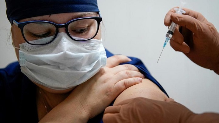 Putin pide el inicio de la vacunación contra el coronavirus 