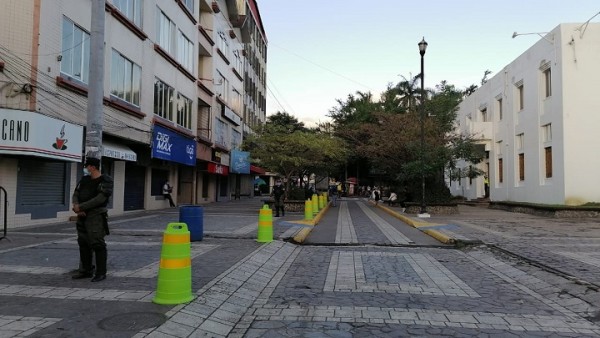 Ante repunte de casos de Covid-19: vuelven a cerrar Parque Central de San Pedro Sula como medida de prevención 