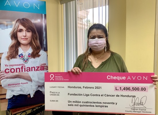  Lorena Alfaro, miembro de la Junta Directiva Liga Contra el Cáncer de Honduras