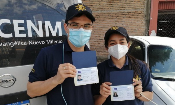 Marina Mercante entrega libreta de Cadete de Cubierta a estudiantes de último año Gestión Portuaria y Transporte Marítimo de UCENM