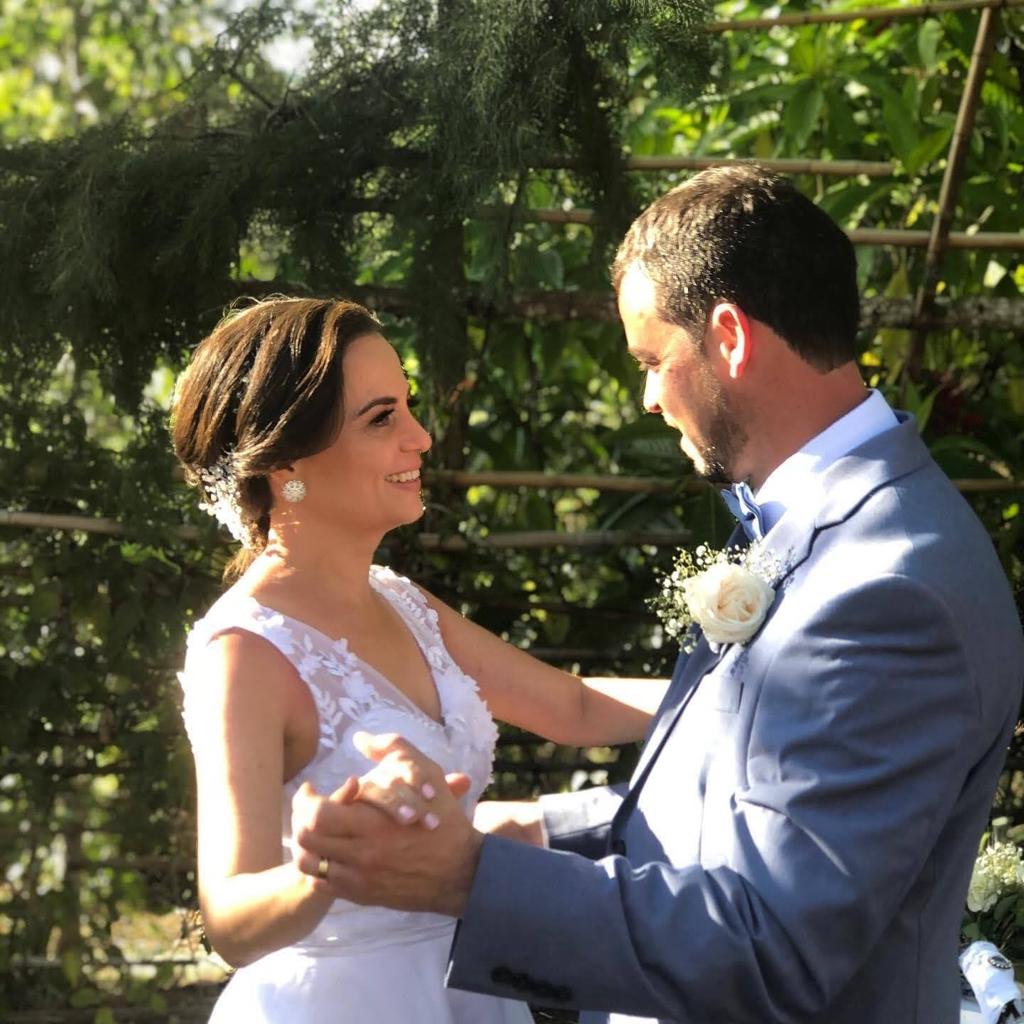 Edmanuel y Ema Melissa: la culminación de un gran amor de inspiración campestre