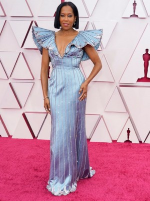 Los looks de la alfombra roja de los Oscar 2021